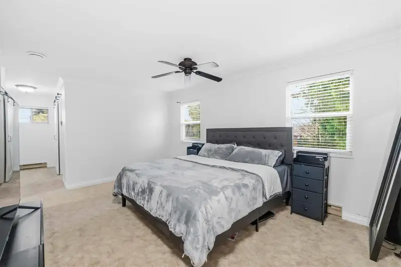 15751 98A AVENUE - photo 4 of 29