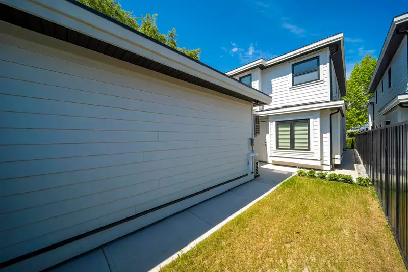 11306 WILLIAMS ROAD - photo 4 of 40