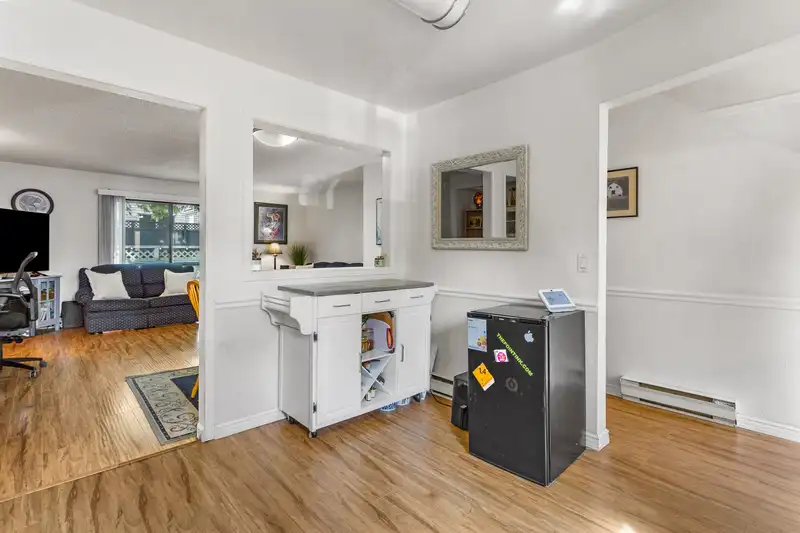 45 6633 138 STREET - photo 2 of 35