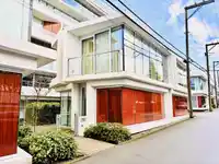 759 W 41ST AVENUE - thumbnail 1