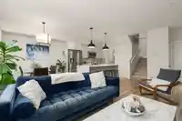 20 8371 202B STREET - thumbnail 3