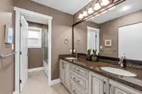 7077 197B STREET - thumbnail 25