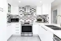 303 200 NEWPORT DRIVE - thumbnail 6