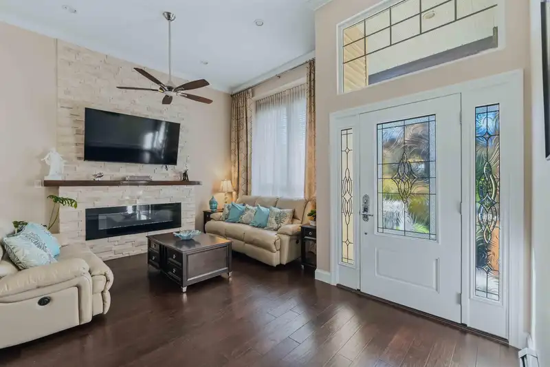 6276 132A STREET - photo 3 of 40