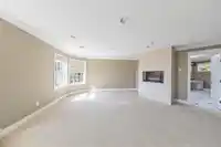 127 HEMLOCK DRIVE - thumbnail 9