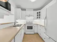 302 20448 PARK AVENUE - thumbnail 4
