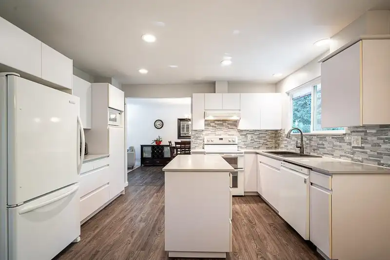 8771 SHEPHERD WAY - photo 4 of 36