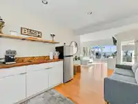 15068 VICTORIA AVENUE - thumbnail 8