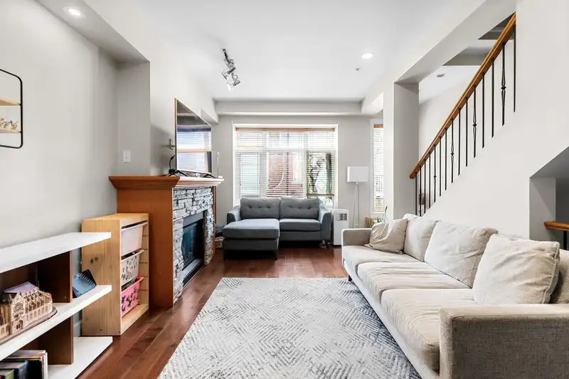 112 20738 84 AVENUE - photo 4 of 39