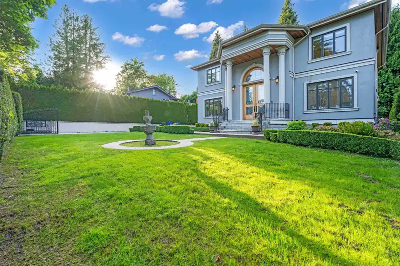 8233 GOVERNMENT ROAD - photo 1 of 40