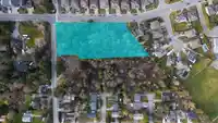 7816 DUNSMUIR STREET - thumbnail 9