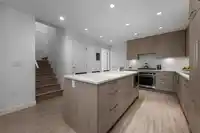 110 733 E 3RD STREET - thumbnail 2