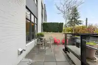 110 733 E 3RD STREET - thumbnail 32
