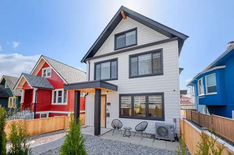 1 2838 TURNER STREET - photo 1 of 20