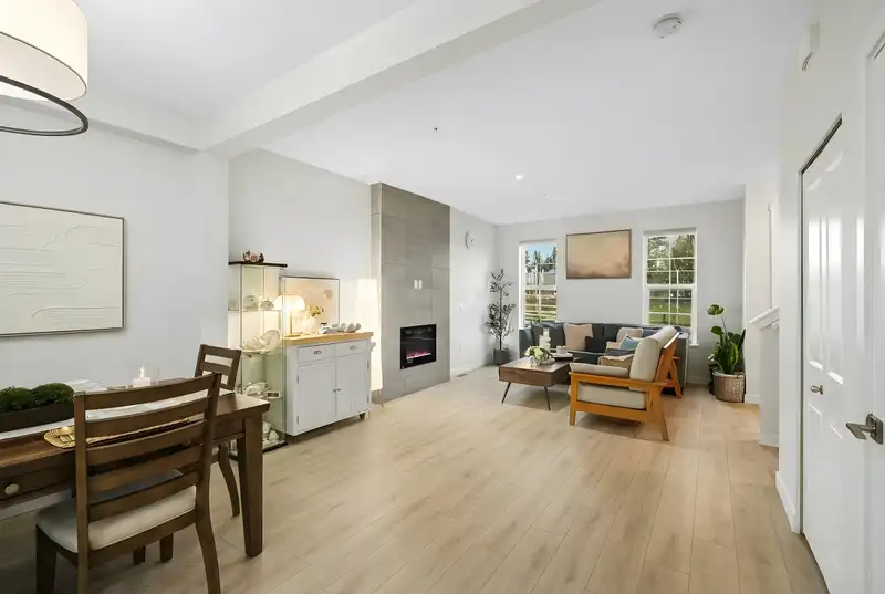 20181 83 AVENUE - photo 4 of 33