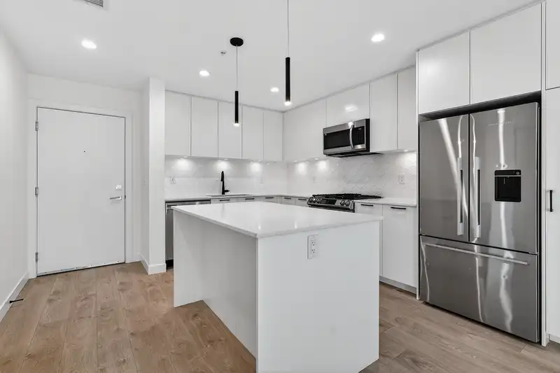 314 8380 200A STREET - photo 1 of 38