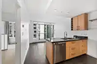 701 1708 COLUMBIA STREET - thumbnail 10