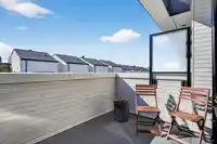 225 650 E 2ND STREET - thumbnail 23