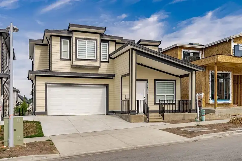 14711 62A AVENUE - photo 1 of 14