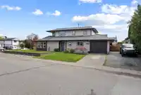 2491 WAYBURNE CRESCENT - thumbnail 1
