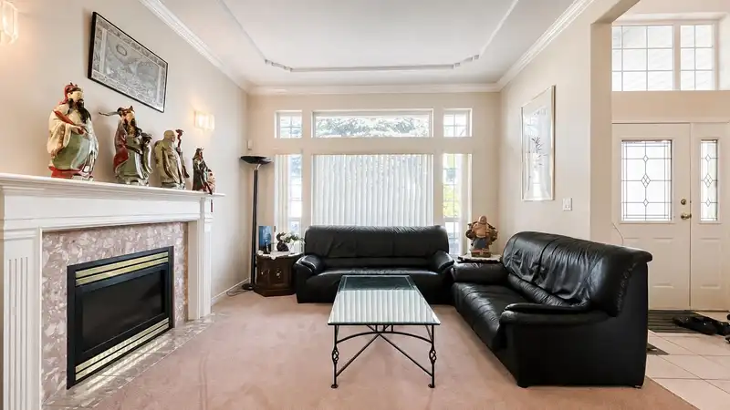 1161 COUTTS WAY - photo 4 of 34