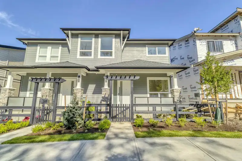 7686 196 STREET - photo 1 of 35