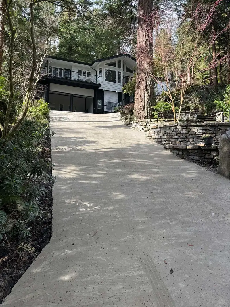 4621 CAULFEILD DRIVE - photo 2 of 40