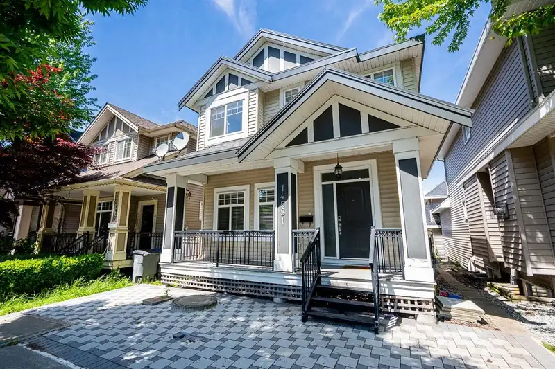 14581 60 AVENUE - photo 2 of 25