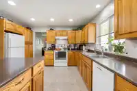 2450 268 STREET - thumbnail 7
