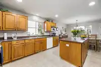 2450 268 STREET - thumbnail 9