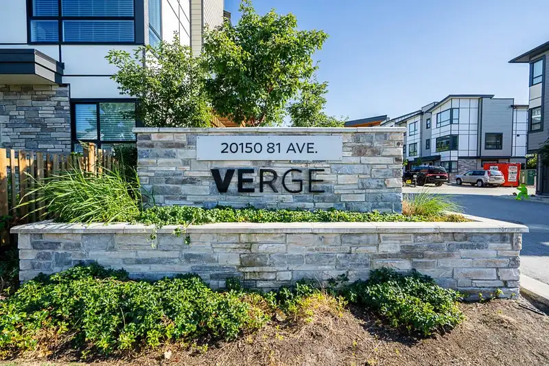 82 20150 81 AVENUE - photo 1 of 36