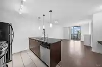 1008 2979 GLEN DRIVE - thumbnail 5
