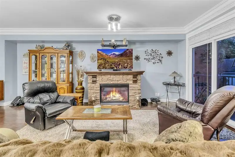 21 35626 MCKEE ROAD - photo 3 of 34