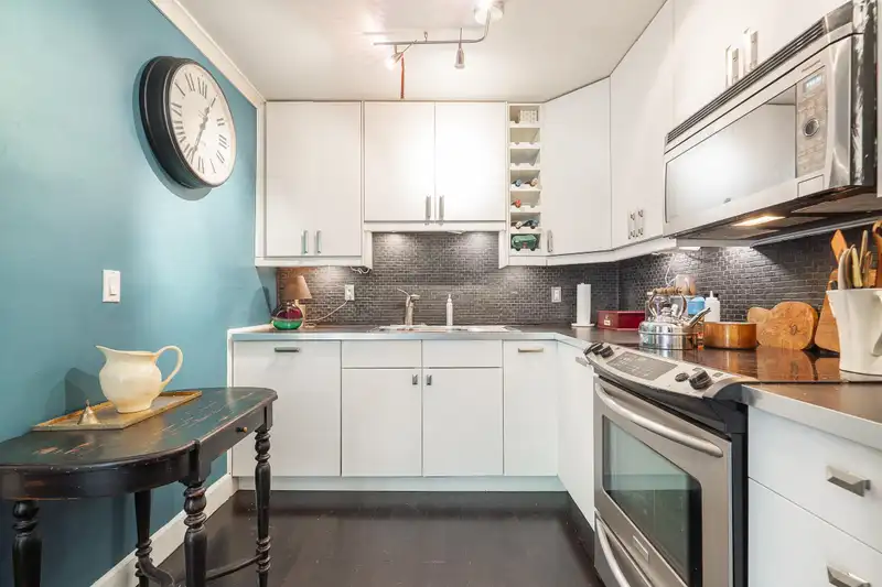 2 303 AFTON LANE - photo 4 of 22