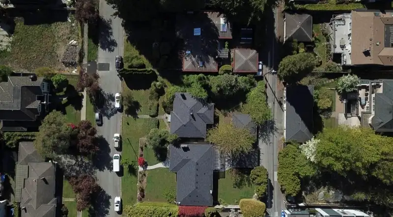 1315 W 58TH AVENUE - photo 2 of 17