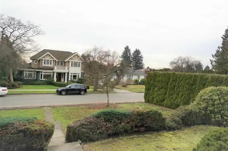 1315 W 58TH AVENUE - photo 3 of 17