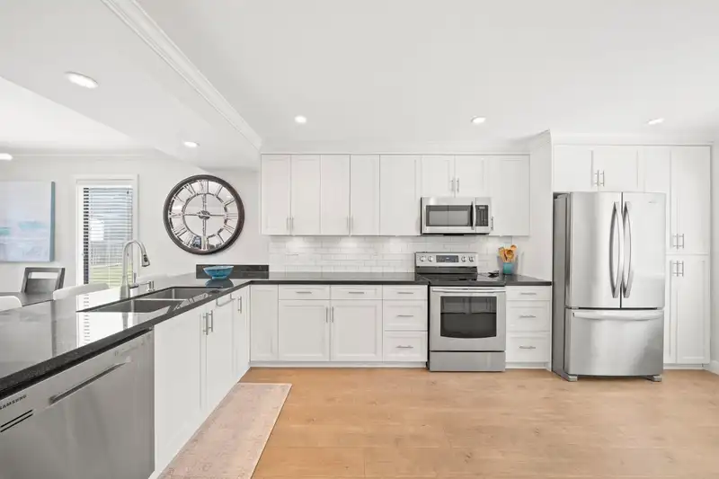 43 4800 TRIMARAN DRIVE - photo 1 of 35