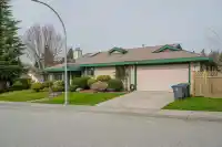 10523 FRASERGLEN DRIVE - thumbnail 2