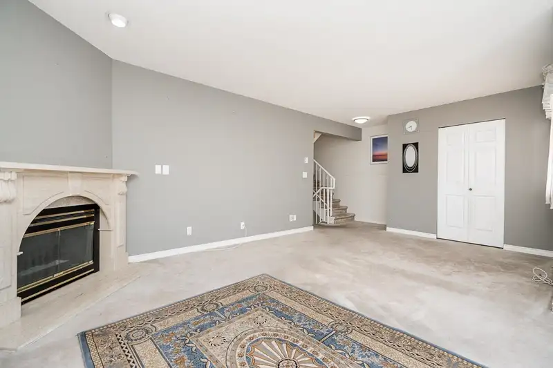 B 6984 LINDEN AVENUE - photo 2 of 27