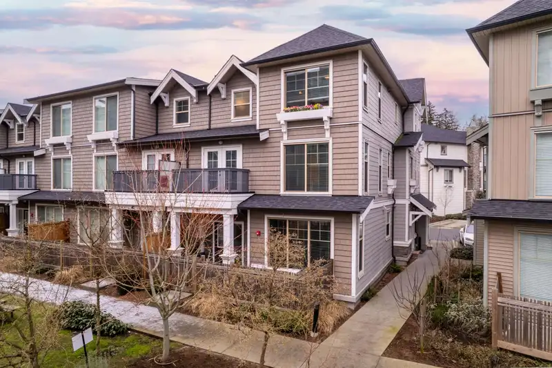 83 20487 65 AVENUE - photo 1 of 40