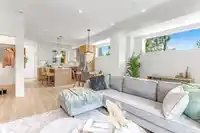 3 7946 204 STREET - thumbnail 9