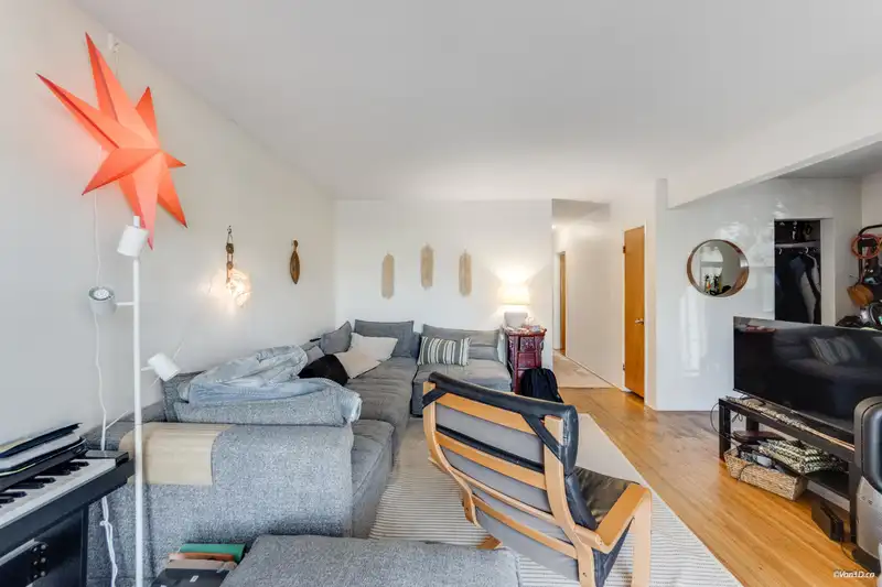 764 E GEORGIA STREET - photo 3 of 40