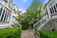 6 1073 LYNN VALLEY ROAD - thumbnail 23