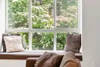 6 1073 LYNN VALLEY ROAD - thumbnail 5