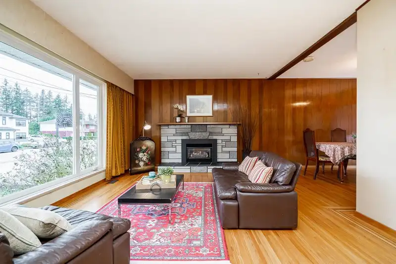 2293 WARRENTON AVENUE - photo 4 of 34