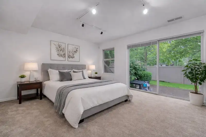 39 7955 122 STREET - photo 2 of 4