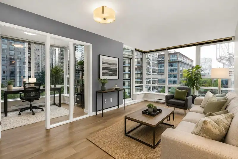 808 939 EXPO BOULEVARD - photo 3 of 39