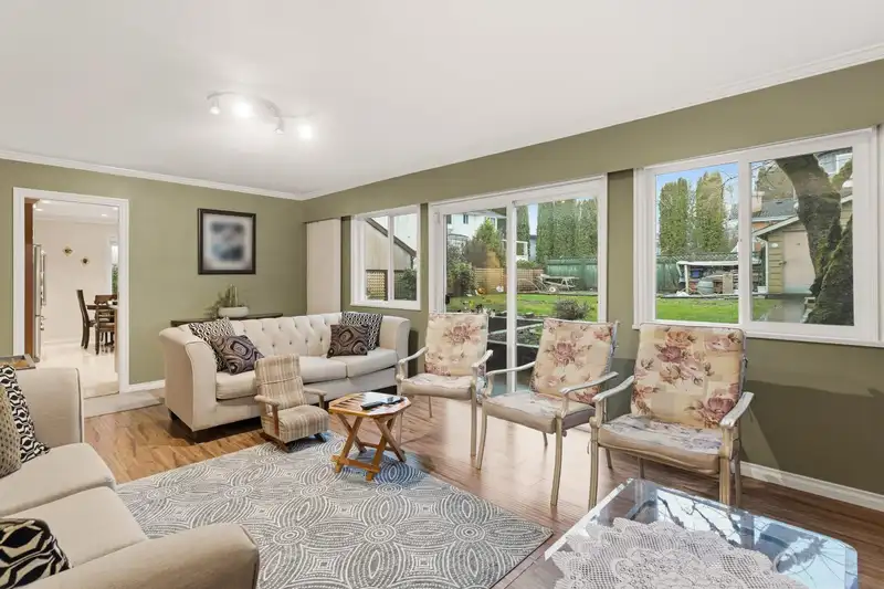 4729 CANADA WAY - photo 2 of 40