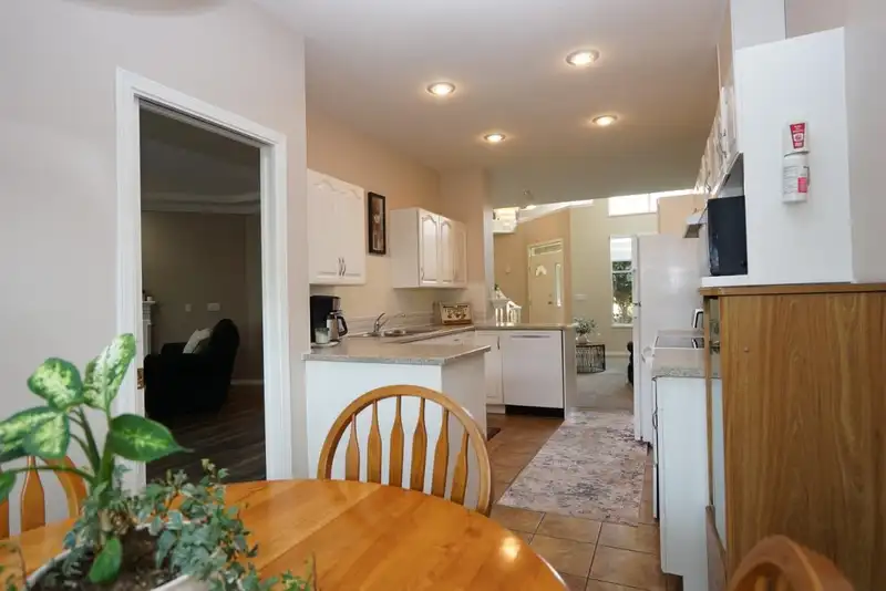 13 6211 W BOUNDARY DRIVE - photo 4 of 21