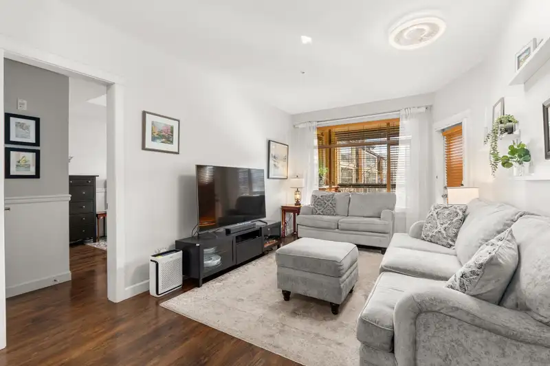 471 8258 207A STREET - photo 1 of 36